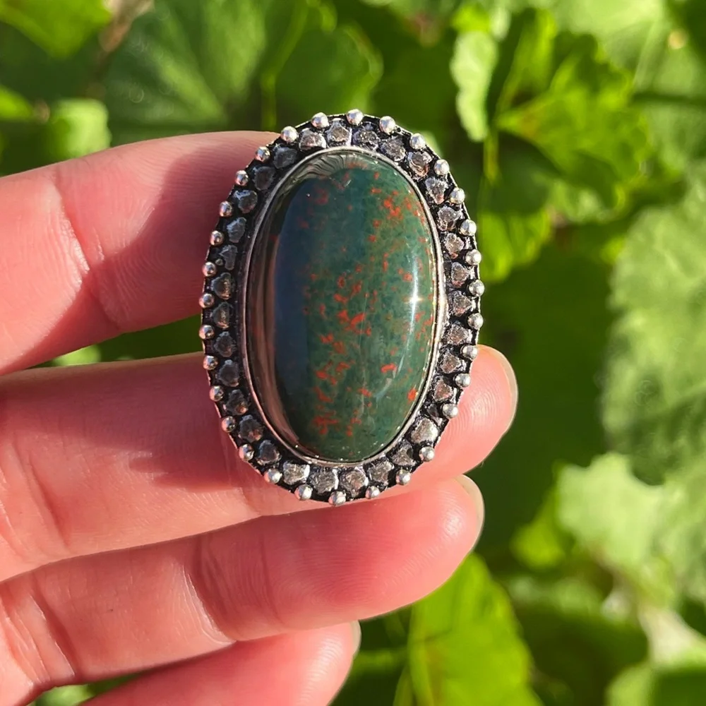 Size 8 925 silver plated bloodstone ring‎